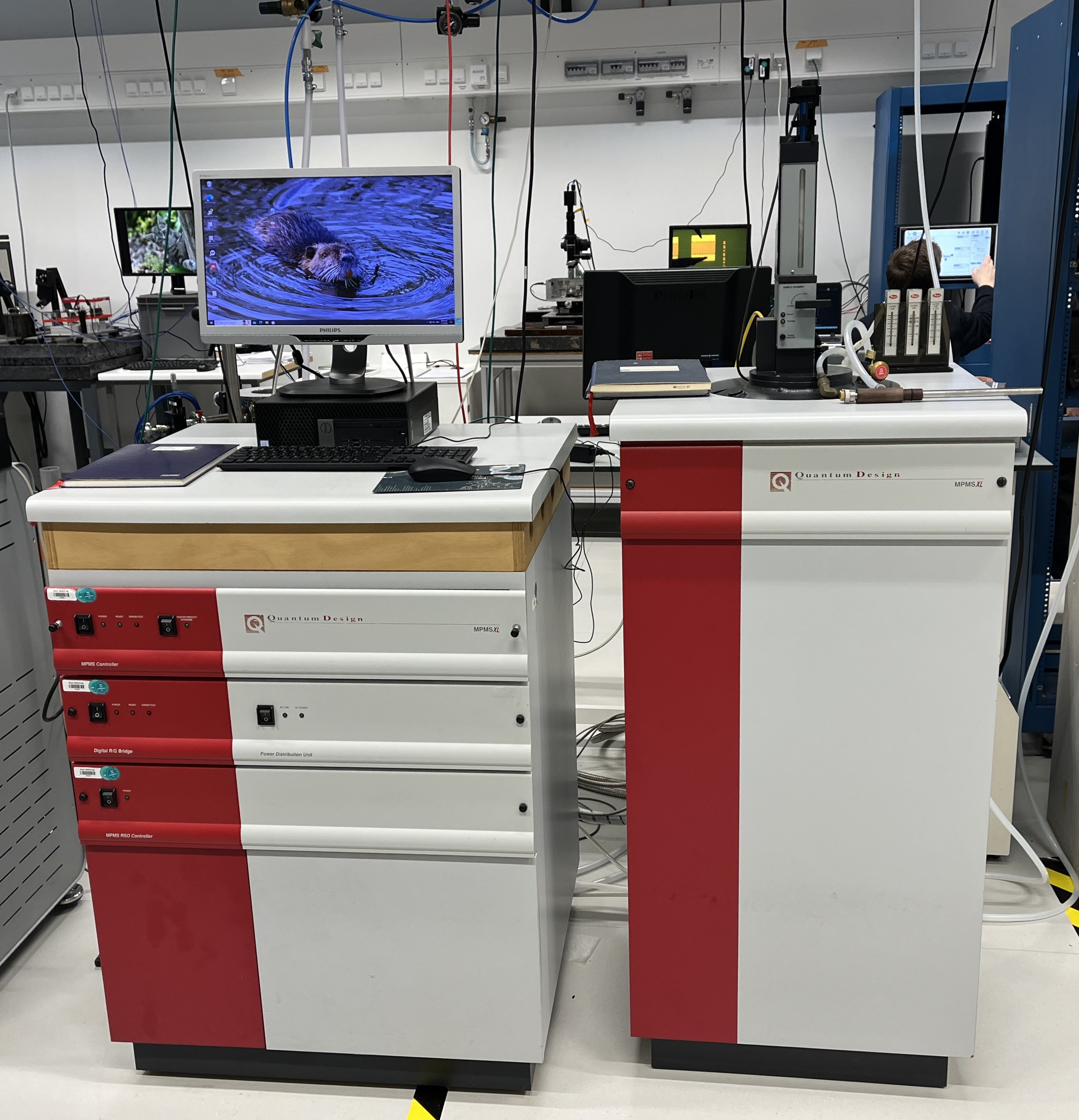 Figure 7. Quantum Design MPMS - XL 7T squid magnetometer 2 - 800 K.